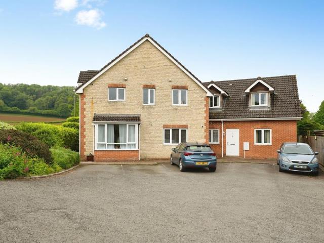Flat for sale in School House, Gloucestershire