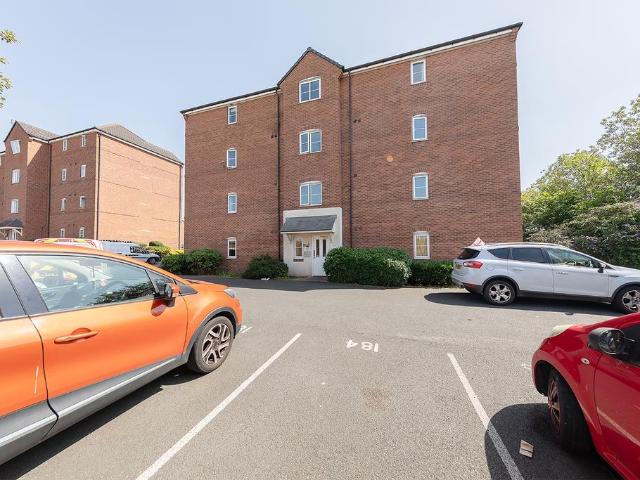 Flat for sale in Bloxwich, West Midlands
