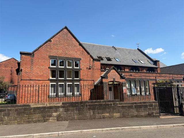 Flat for sale in Armley, West Yorkshire