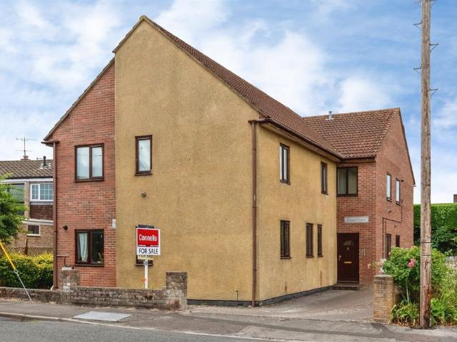 Flat for sale in Trowbridge