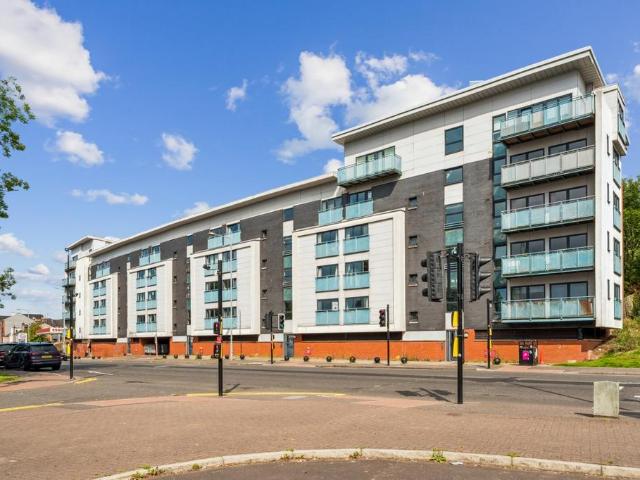 Flat for sale in North Woodside, Scotland