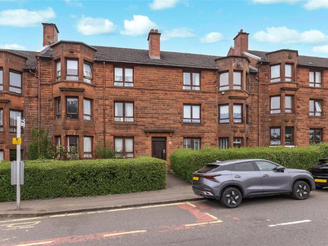 Flat for sale in Riddrie, Scotland