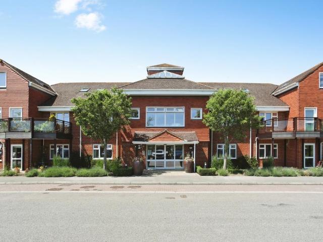 Flat for sale in Heathlands, East Sussex