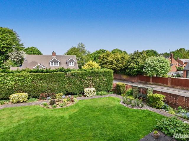 Flat for sale in Thelwall, Warrington