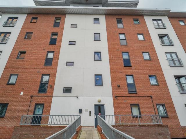 Flat for sale in Avenham, Higher Bartle