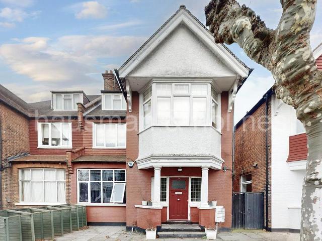 Flat for sale in Golders Green, Isle Of Man