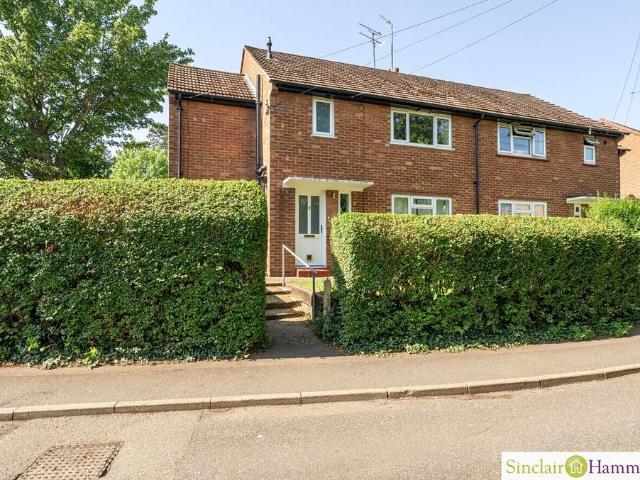 Flat for sale in The Butts, Kent