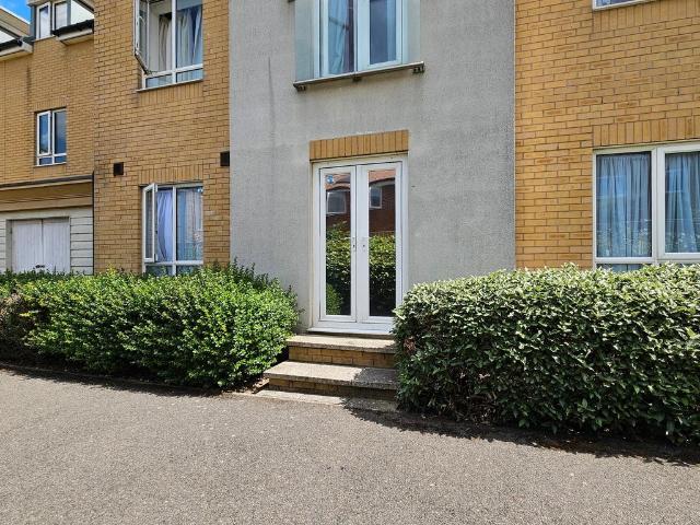 Flat for sale in Chilton, Acol