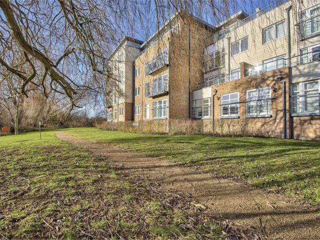 Flat for sale in Huntingdon, Cambridgeshire