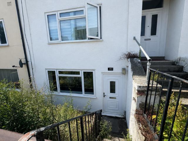 Flat for sale in London Borough of Croydon, Selhurst