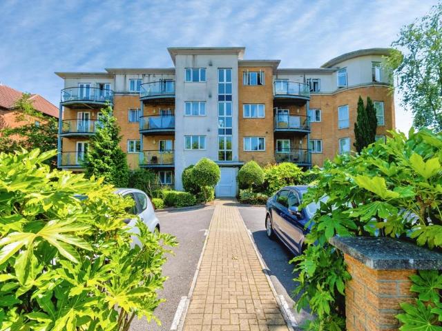Flat for sale in Hill, City Of Southampton