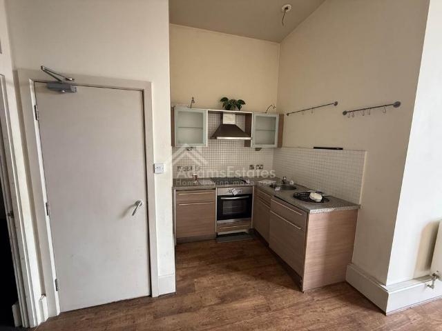 Flat for sale in Eightlands, Dewsbury