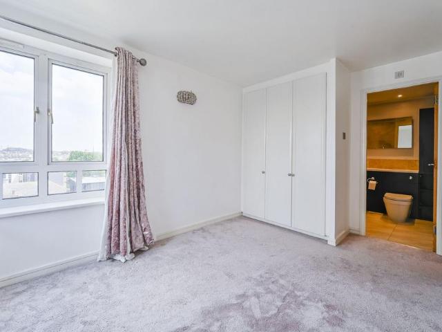 Flat for sale in Kensal Town, Maida Vale