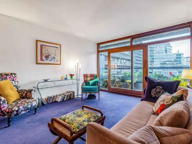 Flat for sale in Lyons, Isle Of Man