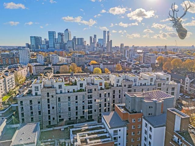 Flat for sale in Bromley-by-Bow, Limehouse