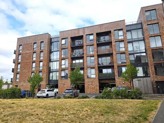 Flat for sale in Broadheath, Trafford Park