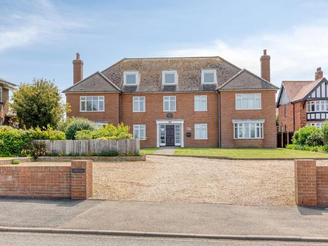 Flat for sale in Hunstanton, Brookville