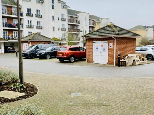 Flat for sale in Abbey Wood, Greater London