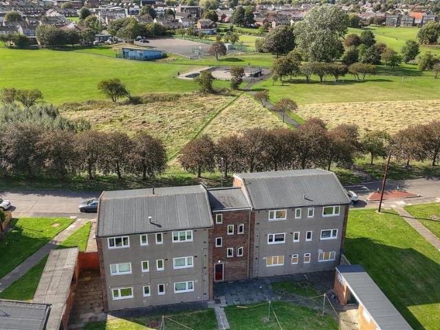 Flat for sale in Pelaw, Tyne And Wear