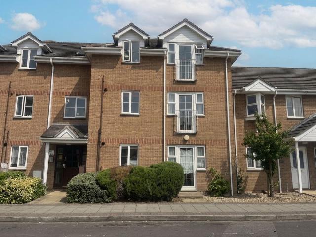 Flat for sale in Fratton, City Of Portsmouth