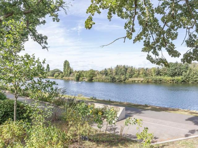 Flat for sale in Royal Borough of Kingston upon Thames, Greater London