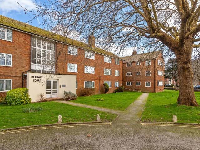 Flat for sale in West Worthing, Worthing
