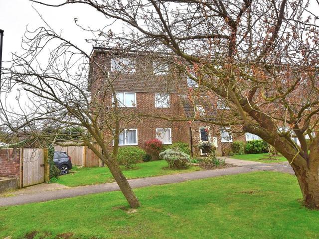 Flat for sale in Cockfosters, Isle Of Man