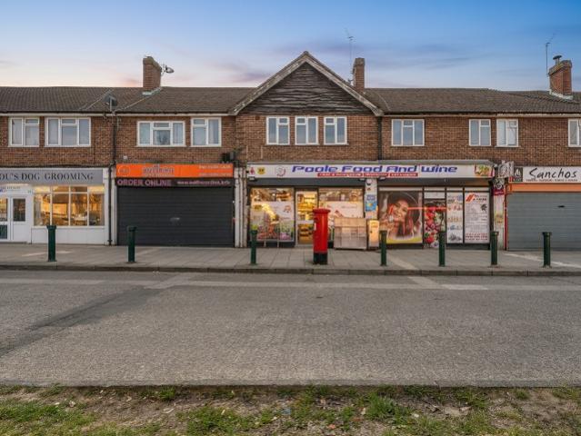 Flat for sale in West Ewell, Ewell