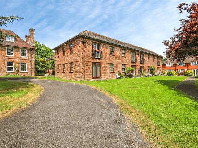 Flat for sale in Iford, East Sussex
