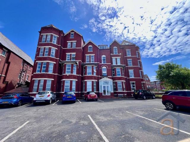 Flat for sale in Meols Cop, Southport