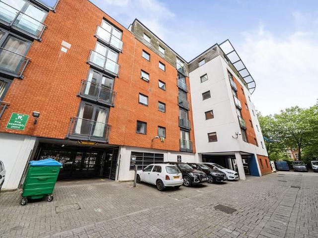 Flat for sale in St Mary's, Isle Of Man