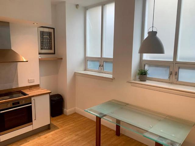 Flat for sale in Calderstones
