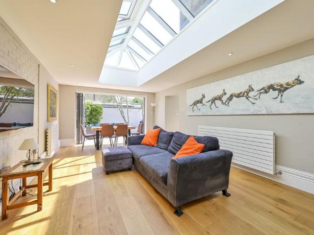 Flat for sale in Greater London