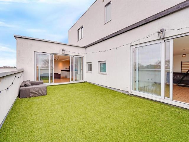 Flat for sale in London Borough of Newham, Greater London