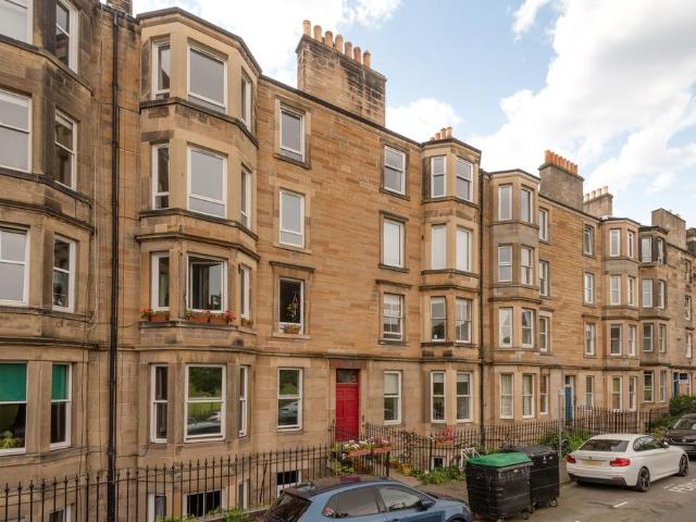 Flat for sale in Shandon, Merchiston