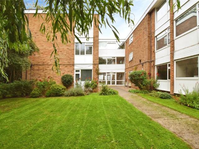Flat for sale in Oadby, Oadby and Wigston