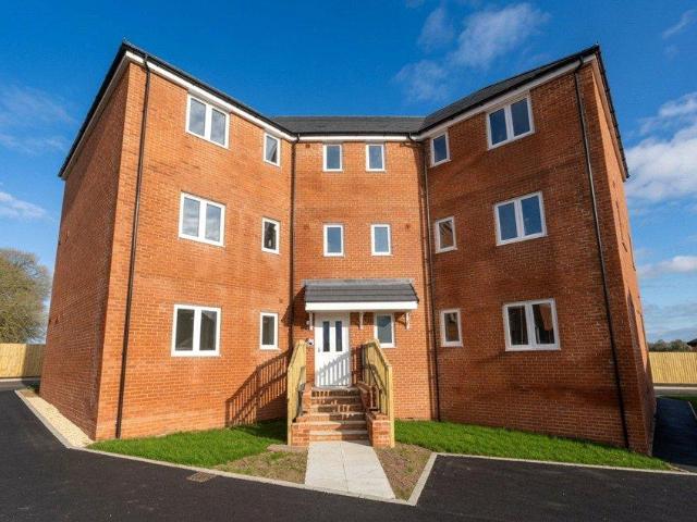 Flat for sale in Salisbury, Wiltshire