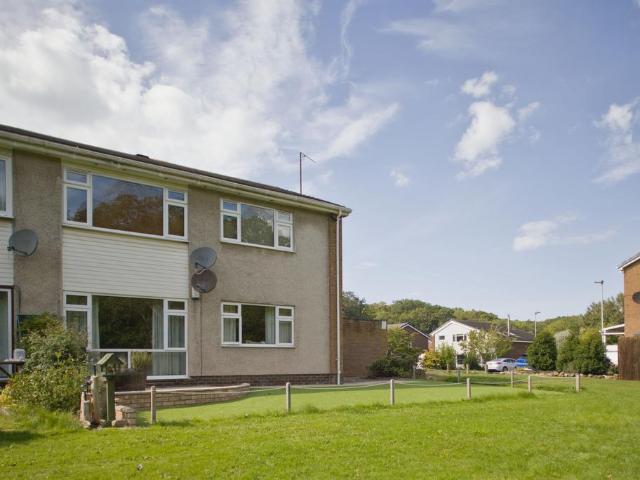 Flat for sale in Newtongrange, Scotland