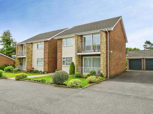 Flat for sale in Little Altcar, Sefton