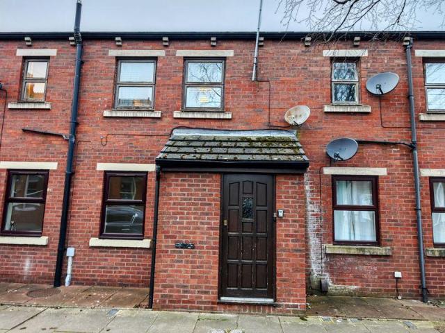 Flat for sale in Upperby