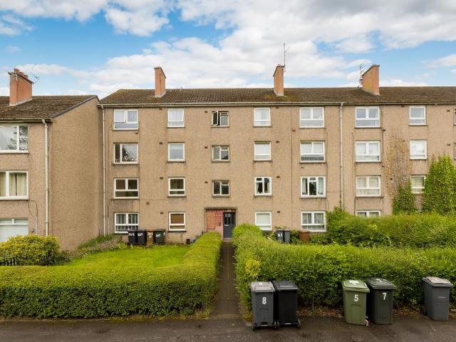 Flat for sale in Craigmillar, Scotland