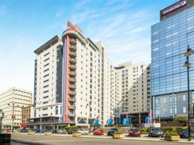 Flat for sale in Crockherbtown, Falcon Lodge