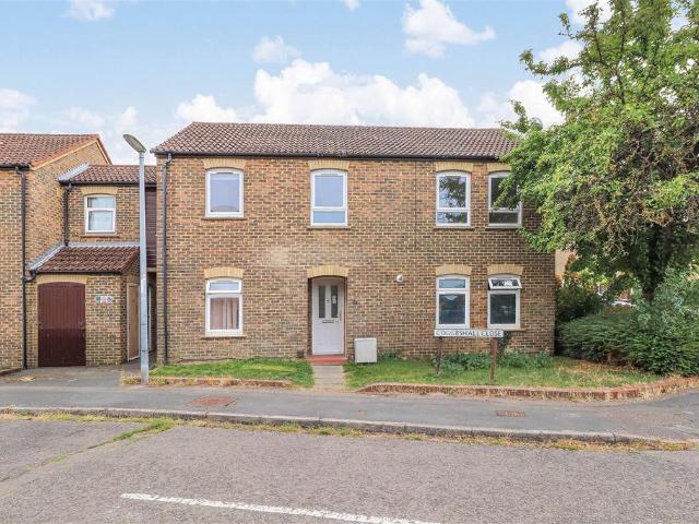 Flat for sale in Barnwell, Arbury