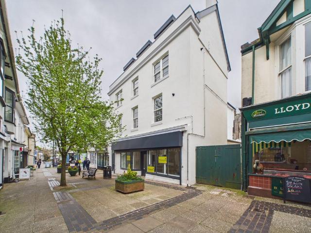 Flat for sale in Babbacombe