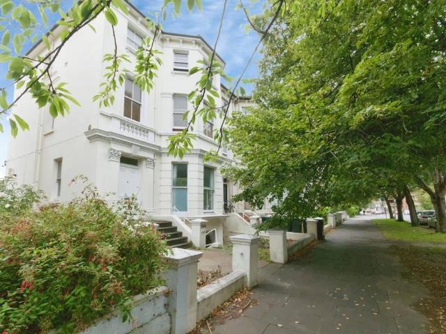 Flat for sale in Upperton, Eastbourne