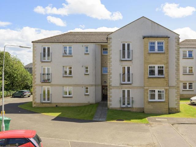 Flat for sale in Inverkeithing, Scotland