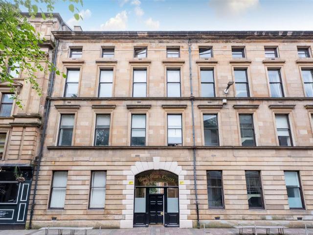 Flat for sale in Merchant City, Scotland
