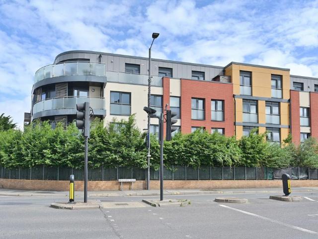 Flat for sale in Harrow Weald, Isle Of Man