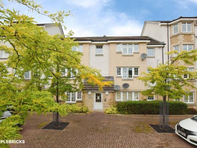 Flat for sale in Moneydie, Scotland