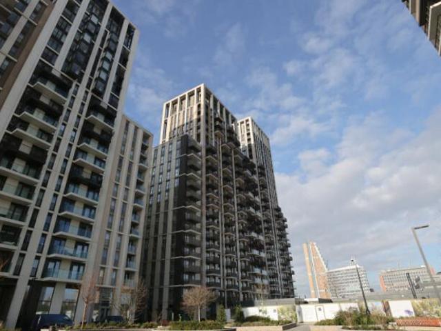 Flat for sale in London, Isle Of Man